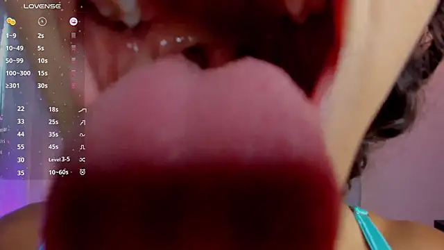 Snapshot of brianathompson chatting on 11-07-25, 07:03 brianathompson online show from 11-07-25, 07:03