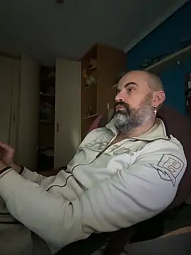 pollito1985 2 online show from 09-28-25, 09:25