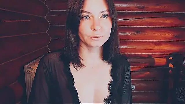 Snapshot of Platina_Fox chatting on 12-18-25, 07:25 Platina Fox online show from 12-18-25, 07:25