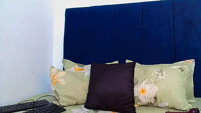 Snapshot of AvaOcean chatting on 02-07-25, 11:45 AvaOcean online show from 02-07-25, 11:45