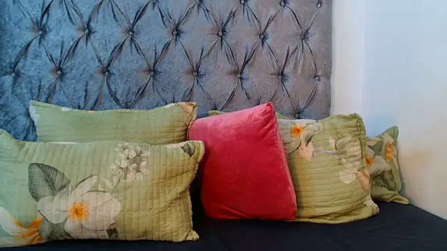 Snapshot of AvaOcean chatting on 02-20-25, 03:01 AvaOcean online show from 02-20-25, 03:01