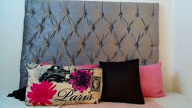 Snapshot of AvaOcean chatting on 02-26-25, 12:38 AvaOcean online show from 02-26-25, 12:38