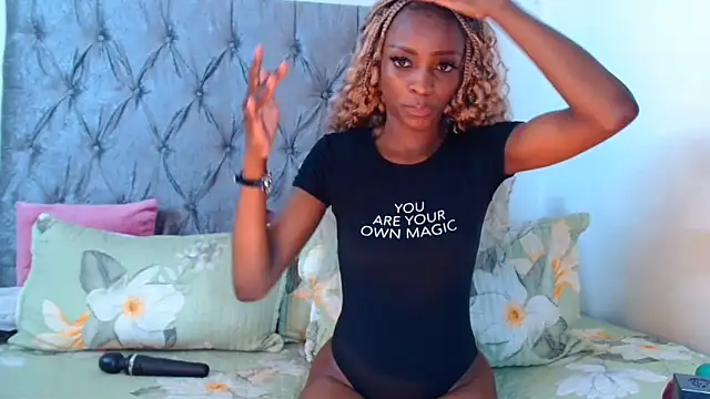 Snapshot of AvaOcean chatting on 03-22-25, 06:14 AvaOcean online show from 03-22-25, 06:14