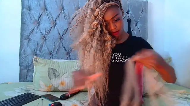 Snapshot of AvaOcean chatting on 03-22-25, 09:42 AvaOcean online show from 03-22-25, 09:42