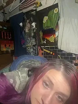 Snapshot of 1-800-FUCKYOU chatting on 01-01-25, 08:24 1-800-FUCKYOU online show from 01-01-25, 08:24