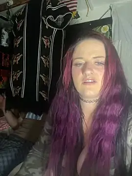 Snapshot of 1-800-FUCKYOU chatting on 01-03-25, 05:39 1-800-FUCKYOU online show from 01-03-25, 05:39