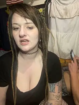 Snapshot of 1-800-FUCKYOU chatting on 03-01-25, 10:24 1-800-FUCKYOU online show from 03-01-25, 10:24