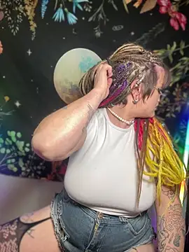 Snapshot of 1-800-FUCKYOU chatting on 11-06-25, 02:34 1-800-FUCKYOU online show from 11-06-25, 02:34