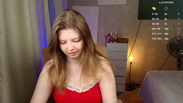 Snapshot of Vivian_cutie chatting on 01-16-26, 02:21 Vivian cutie online show from 01-16-26, 02:21