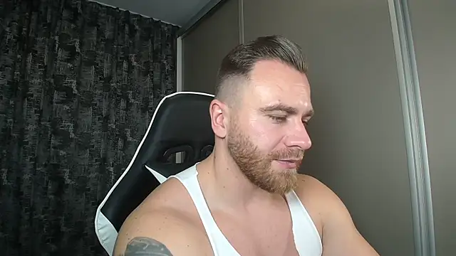 Snapshot of Thori92 chatting on 12-04-24, 08:07 Thori92 online show from 12-04-24, 08:07