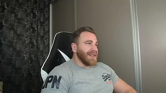 Snapshot of Thori92 chatting on 12-15-24, 07:53 Thori92 online show from 12-15-24, 07:53