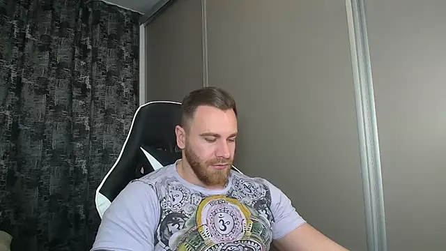 Snapshot of Thori92 chatting on 12-23-24, 07:20 Thori92 online show from 12-23-24, 07:20