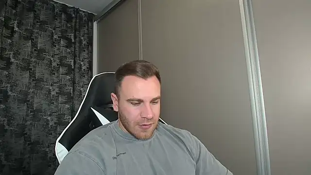 Snapshot of Thori92 chatting on 01-03-25, 06:03 Thori92 online show from 01-03-25, 06:03