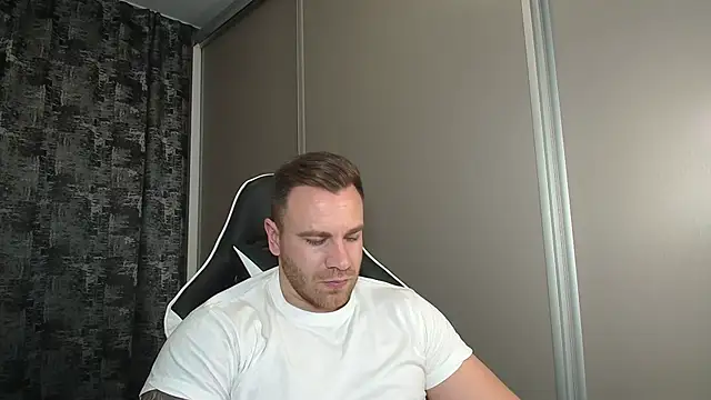 Snapshot of Thori92 chatting on 01-03-25, 09:05 Thori92 online show from 01-03-25, 09:05