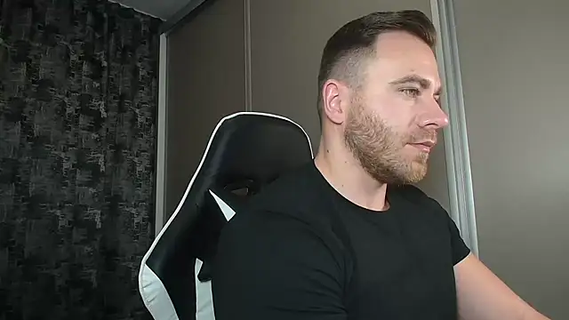 Snapshot of Thori92 chatting on 01-14-25, 08:59 Thori92 online show from 01-14-25, 08:59