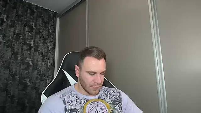 Snapshot of Thori92 chatting on 01-17-25, 07:05 Thori92 online show from 01-17-25, 07:05