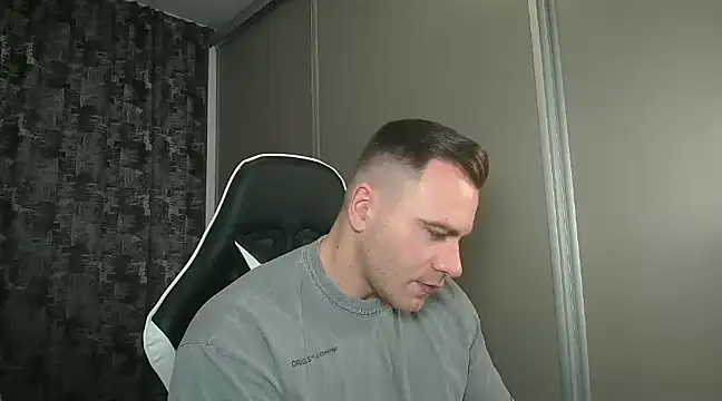 Snapshot of Thori92 chatting on 01-22-25, 07:34 Thori92 online show from 01-22-25, 07:34