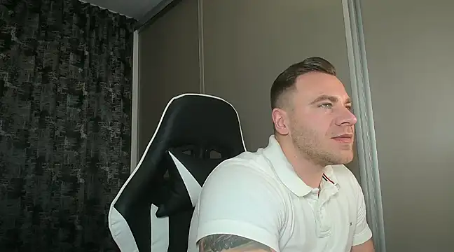 Snapshot of Thori92 chatting on 01-24-25, 08:54 Thori92 online show from 01-24-25, 08:54