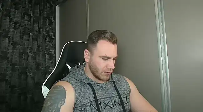 Snapshot of Thori92 chatting on 02-01-25, 05:16 Thori92 online show from 02-01-25, 05:16