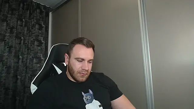 Snapshot of Thori92 chatting on 02-07-25, 09:58 Thori92 online show from 02-07-25, 09:58