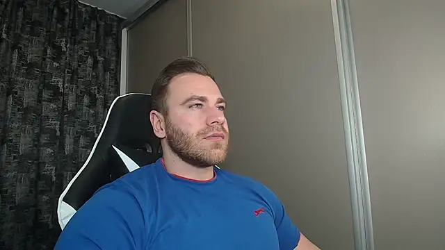 Snapshot of Thori92 chatting on 02-08-25, 04:36 Thori92 online show from 02-08-25, 04:36