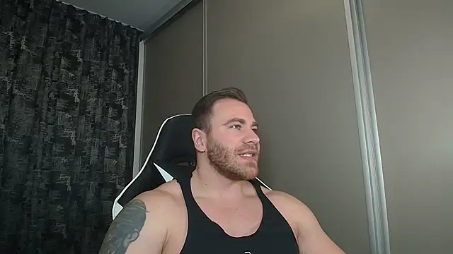 Snapshot of Thori92 chatting on 02-09-25, 06:16 Thori92 online show from 02-09-25, 06:16