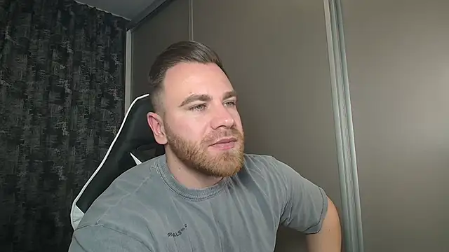 Snapshot of Thori92 chatting on 02-27-25, 06:09 Thori92 online show from 02-27-25, 06:09