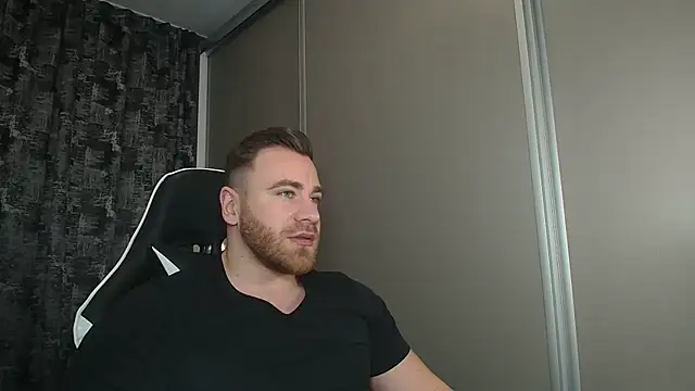 Snapshot of Thori92 chatting on 02-28-25, 05:26 Thori92 online show from 02-28-25, 05:26