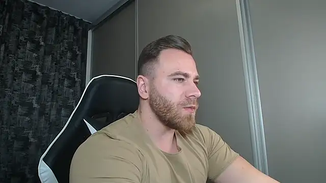 Snapshot of Thori92 chatting on 03-01-25, 07:15 Thori92 online show from 03-01-25, 07:15