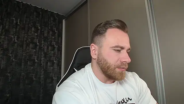 Snapshot of Thori92 chatting on 03-02-25, 07:34 Thori92 online show from 03-02-25, 07:34