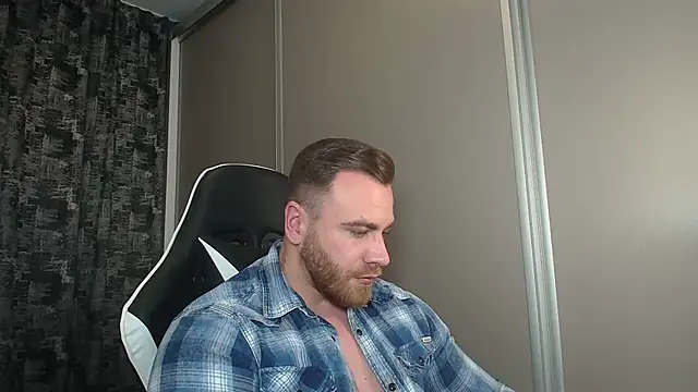 Snapshot of Thori92 chatting on 03-03-25, 08:21 Thori92 online show from 03-03-25, 08:21