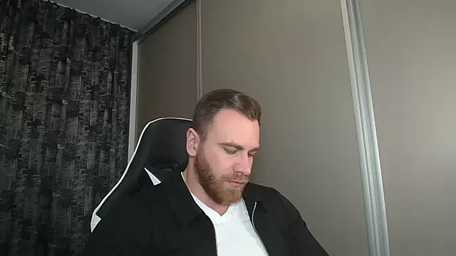 Snapshot of Thori92 chatting on 03-12-25, 06:44 Thori92 online show from 03-12-25, 06:44