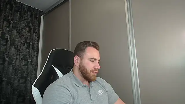 Snapshot of Thori92 chatting on 03-13-25, 08:32 Thori92 online show from 03-13-25, 08:32