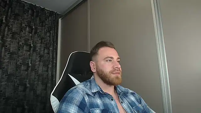 Snapshot of Thori92 chatting on 03-20-25, 09:02 Thori92 online show from 03-20-25, 09:02