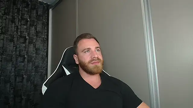 Snapshot of Thori92 chatting on 09-09-25, 04:39 Thori92 online show from 09-09-25, 04:39