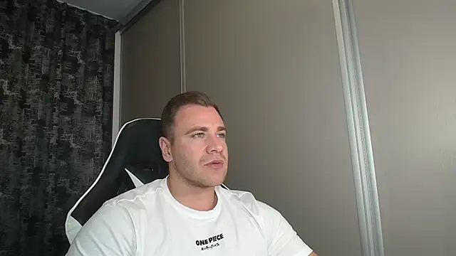 Snapshot of Thori92 chatting on 09-22-25, 05:15 Thori92 online show from 09-22-25, 05:15