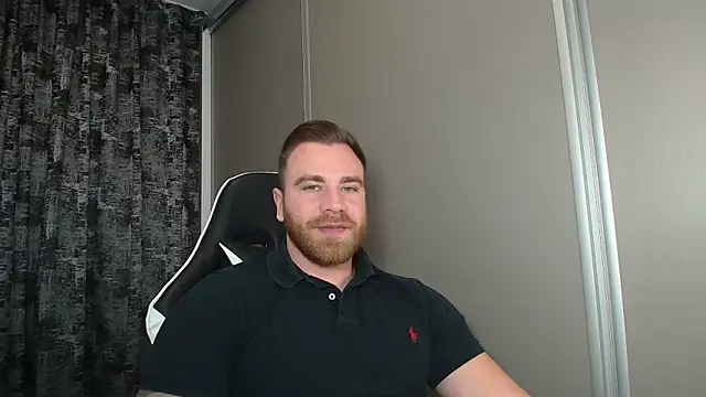 Snapshot of Thori92 chatting on 11-16-25, 12:55 Thori92 online show from 11-16-25, 12:55