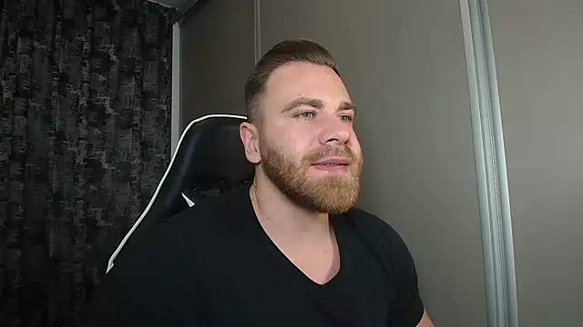 Snapshot of Thori92 chatting on 11-24-25, 07:02 Thori92 online show from 11-24-25, 07:02