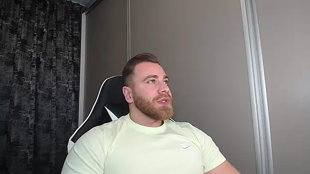 Snapshot of Thori92 chatting on 11-25-25, 05:57 Thori92 online show from 11-25-25, 05:57