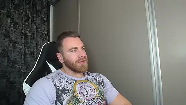 Snapshot of Thori92 chatting on 11-28-25, 05:15 Thori92 online show from 11-28-25, 05:15