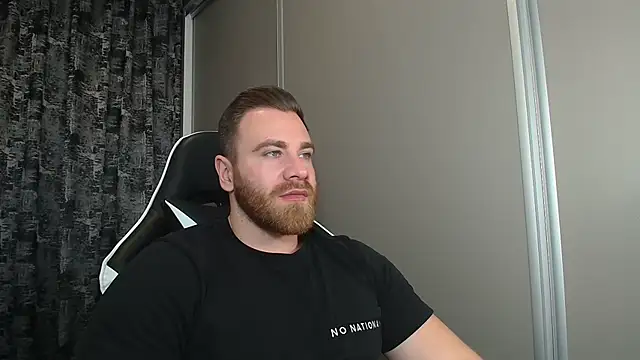 Snapshot of Thori92 chatting on 12-02-25, 03:07 Thori92 online show from 12-02-25, 03:07