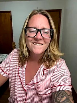 Lizzyloo online show from 10-11-25, 10:19