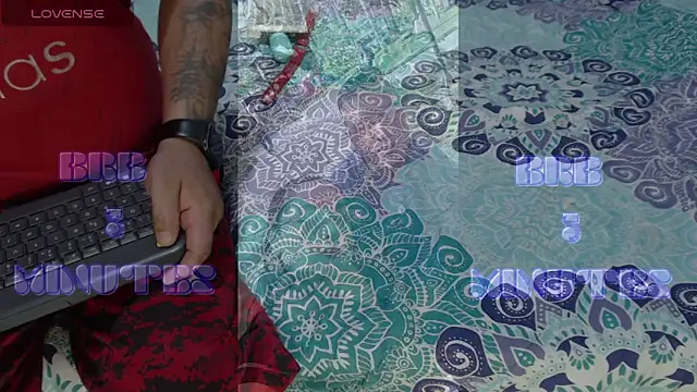 Snapshot of kyobiker chatting on 10-08-25, 01:47 kyobiker online show from 10-08-25, 01:47