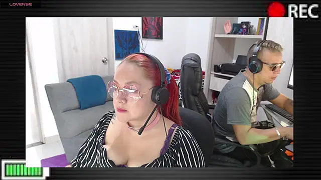 Snapshot of kyobiker chatting on 10-14-25, 01:12 kyobiker online show from 10-14-25, 01:12