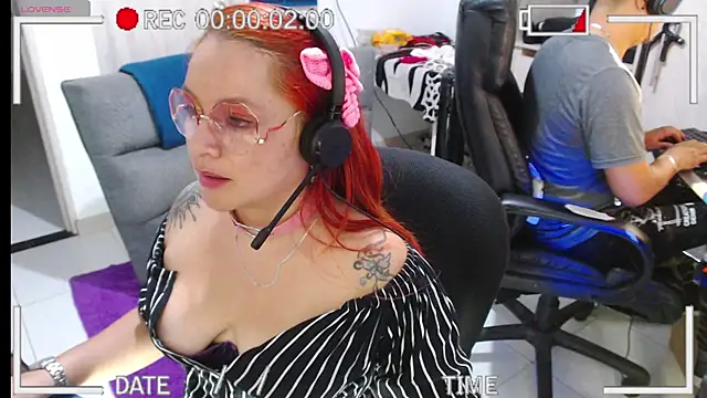 Snapshot of kyobiker chatting on 10-15-25, 01:17 kyobiker online show from 10-15-25, 01:17