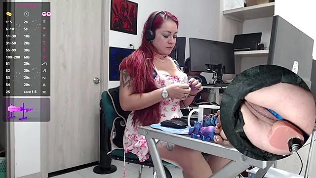 Snapshot of kyobiker chatting on 11-15-25, 10:37 kyobiker online show from 11-15-25, 10:37