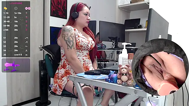 Snapshot of kyobiker chatting on 11-16-25, 02:33 kyobiker online show from 11-16-25, 02:33