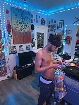 Snapshot of spideyzaddy chatting on 03-15-26, 09:10 spideyzaddy online show from 03-15-26, 09:10