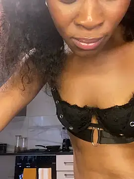 PETITE NAOMI online show from 12-28-24, 04:19