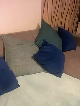 PETITE NAOMI online show from 01-08-25, 10:27